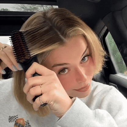 Cera Brush | Cheveux lisses et coiffés en moins de 5 minutes